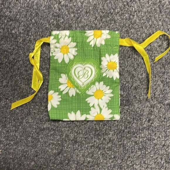 Brighton Yellow Daisy Drawstring Jewelry Dust Bag - Picture 2 of 5